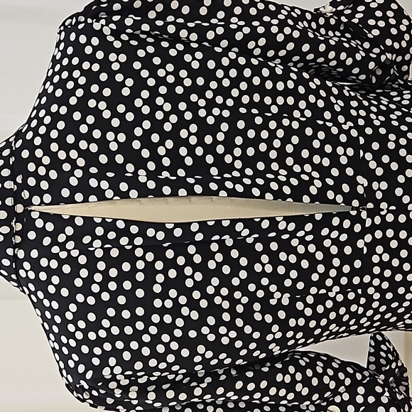 Black and White Button Down Polka Dot Cuff Sleeved Pleated Dress - Picture 4 of 7